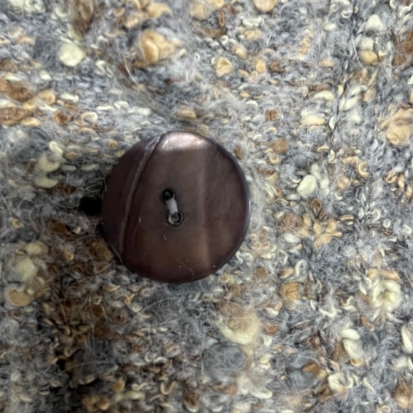 Women’s Susan Bristol 1X Tan Cardigan Sweater - Picture 9 of 13